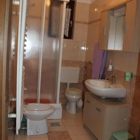 Haus Milan Ap 1 Appartement Fažana